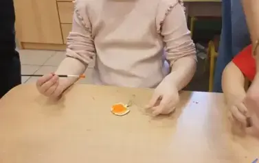 1000018745