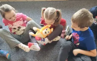 1000066437