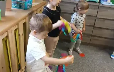 1000018528