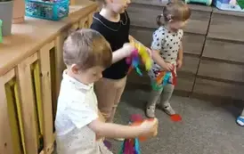 1000018528